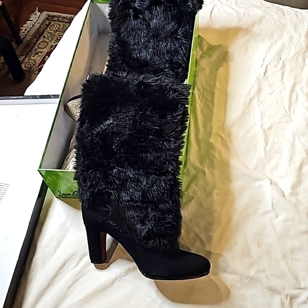 EUC FAUX FUR/Suede Boots Black Size 8 1/2